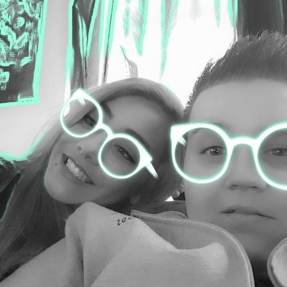 Meet your Posher, Vicky - Picture 1 of 1